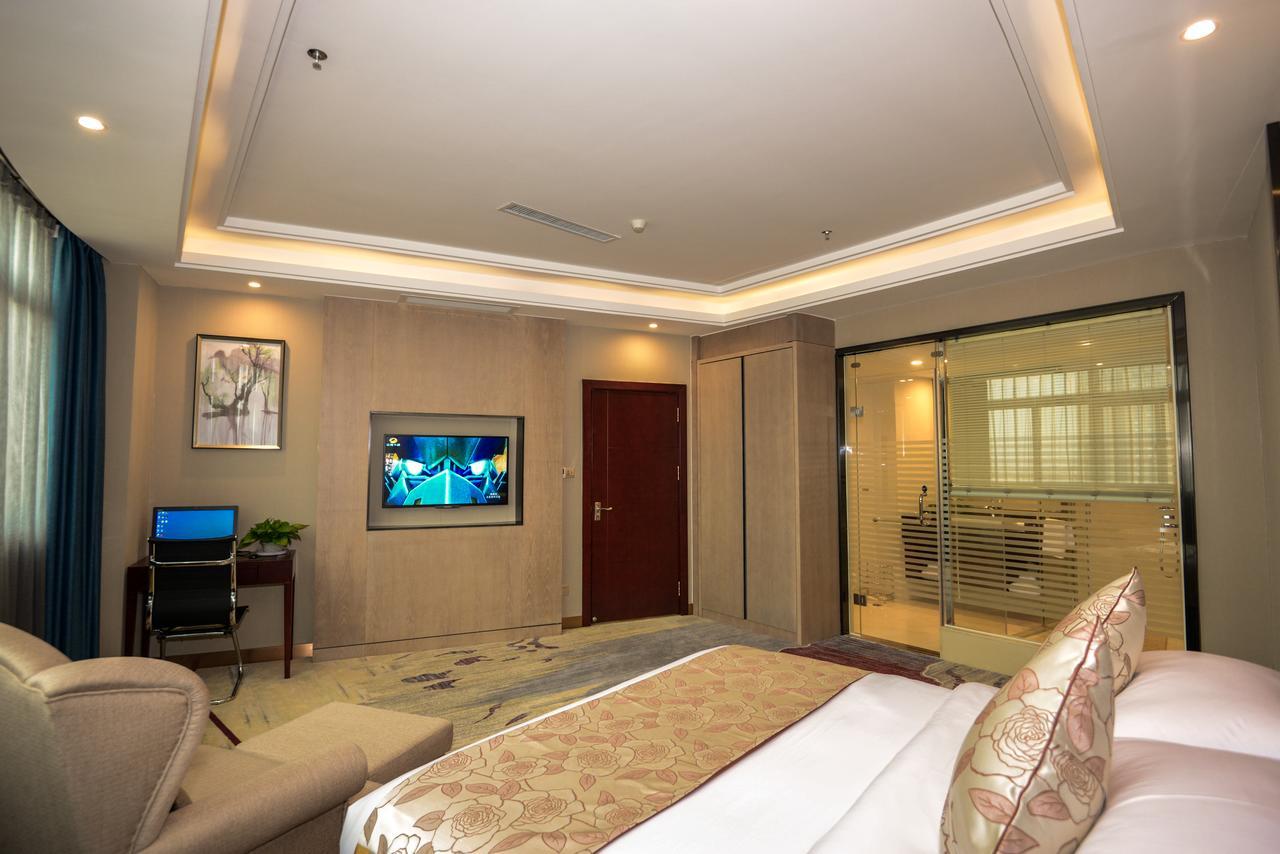 Days Hotel & Suites Shishi تشيوانتشو المظهر الخارجي الصورة